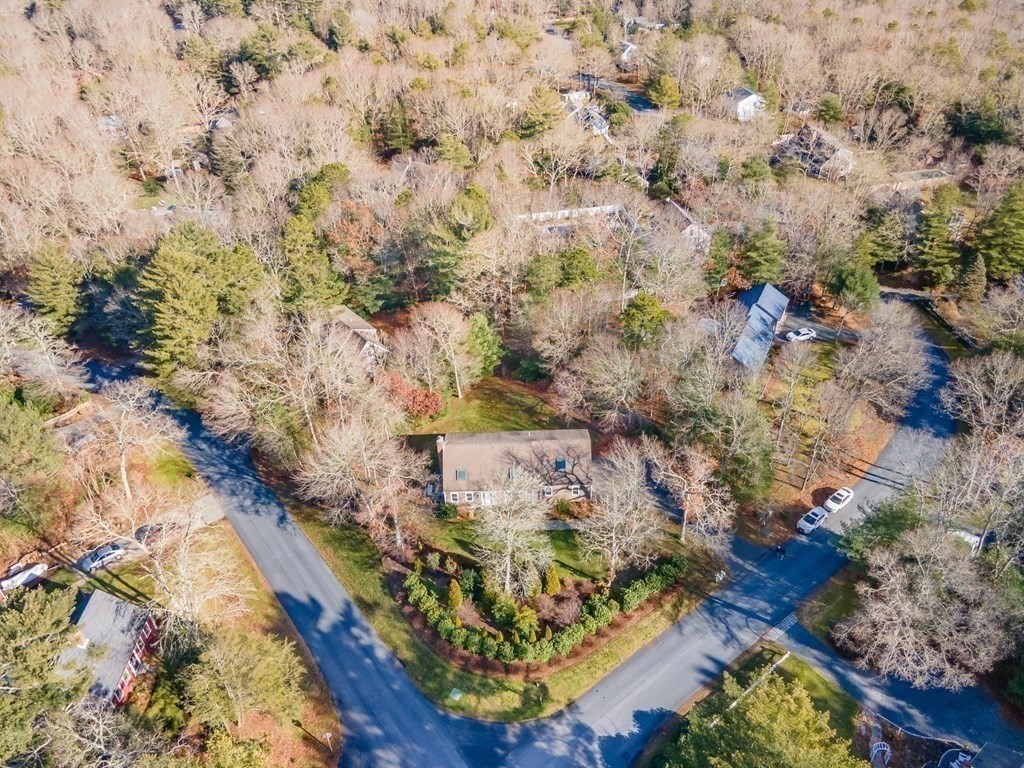 33 Old Fields Road Sandwich, MA 02563 - Photo 7 of 39 Gallery Image 7