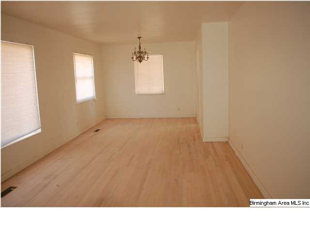 241 22nd Avenue Northwest Birmingham, AL 35215 - Photo 11 of 21