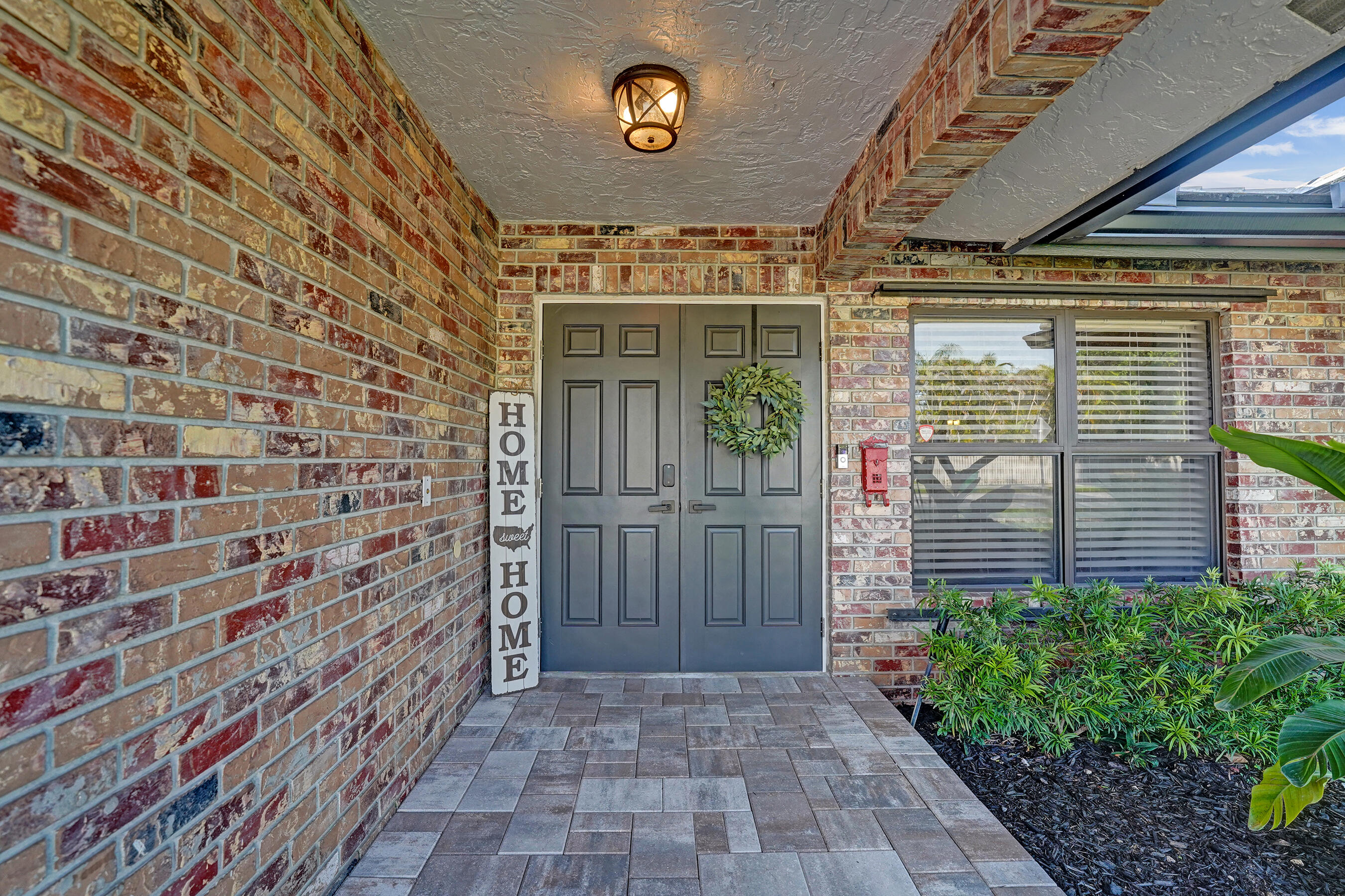 800 Blue Ridge Way Davie, FL 33325 - Photo 3 of 23 DSC09503