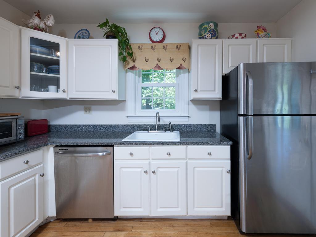 117 Cape Neddick Road York, ME 03909 - Photo 7 of 33 Gallery Image 7