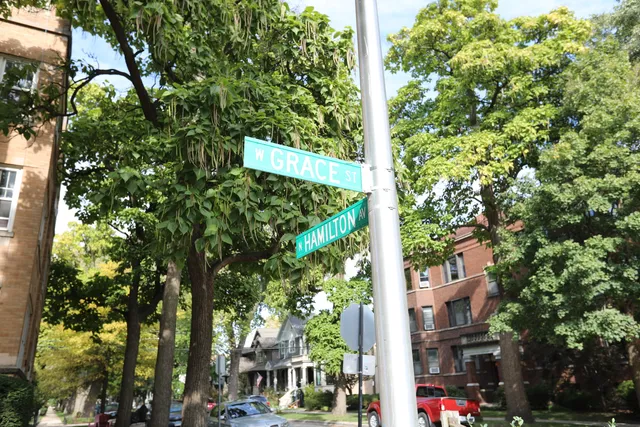 $3,500 | 2131 West Grace Street, Unit 2, Chicago, IL 60618