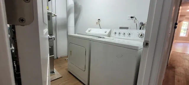 $3,500 | 2131 West Grace Street, Unit 2, Chicago, IL 60618