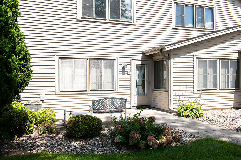 1040 Prairie Drive, Unit 23 Mount Pleasant, WI 53406 - Photo 14 of 15 Ext2