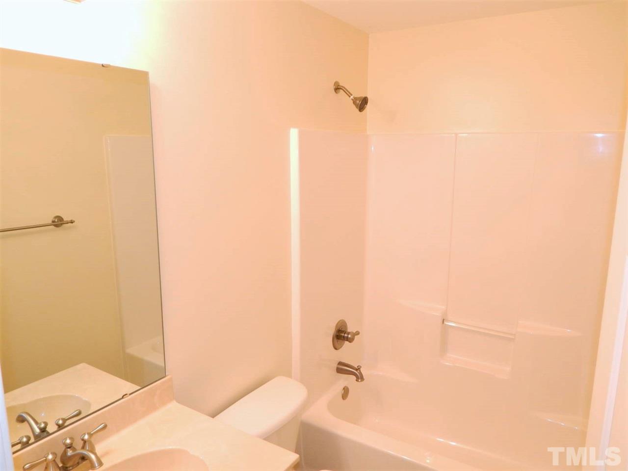 146 East Waycliff Road Henderson, NC 27537 - Photo 15 of 23 Gallery Image 15