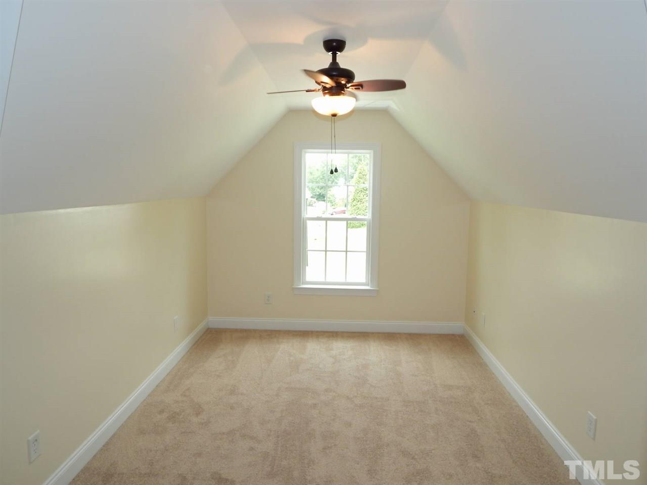 146 East Waycliff Road Henderson, NC 27537 - Photo 16 of 23 Gallery Image 16