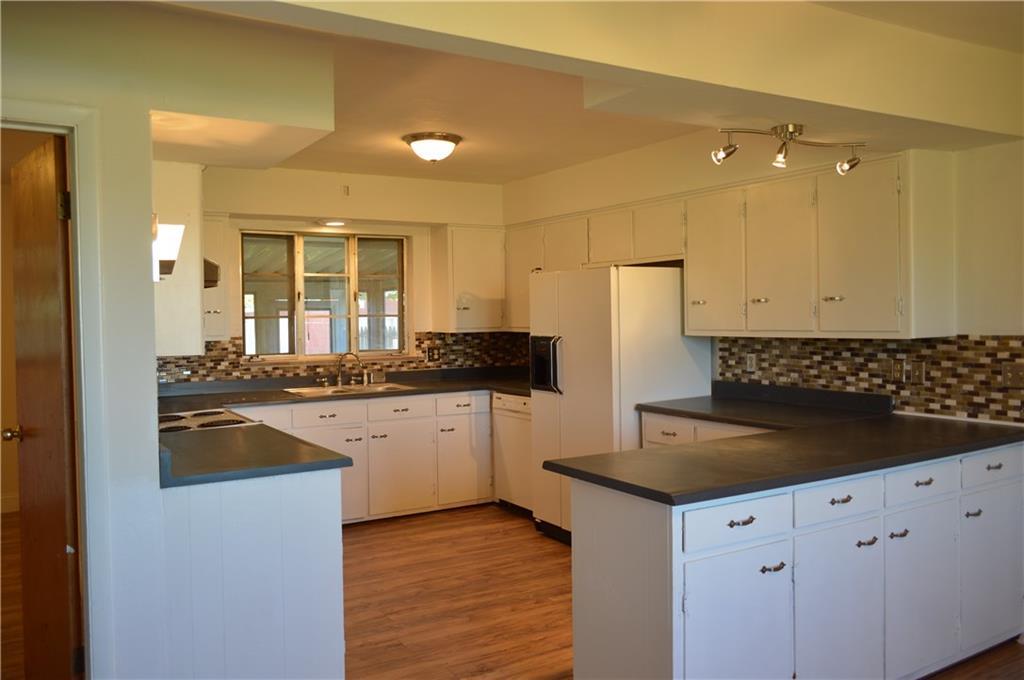 4909 New Carlisle Springfield, OH 45504 - Photo 6 of 14