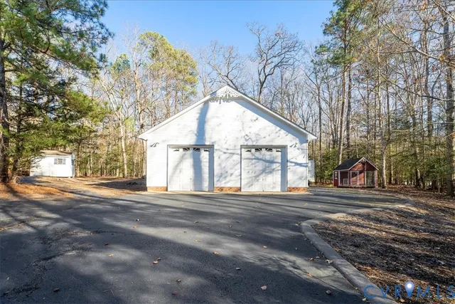 $990,000 | 9933 3rd Branch Drive, Chesterfield, VA 23832