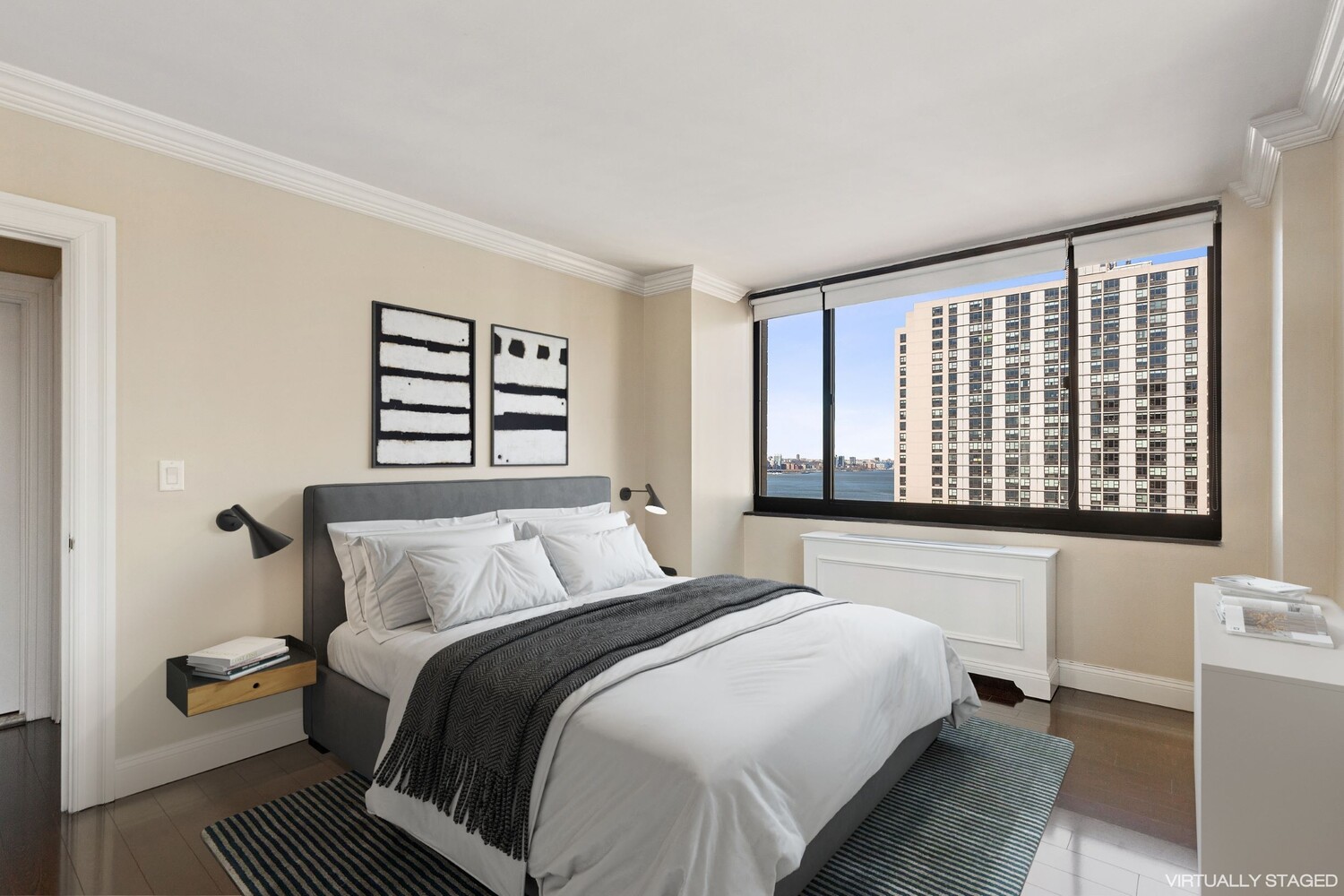 377 Rector Place, Unit 17F Manhattan, NY 10280 - Photo 4 of 12 Gallery Image 4