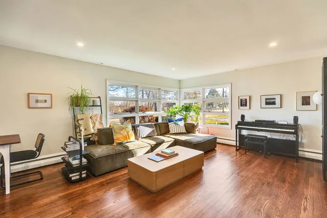 $1,200,000 | 49 Sagamore Avenue, Portsmouth, NH 03801