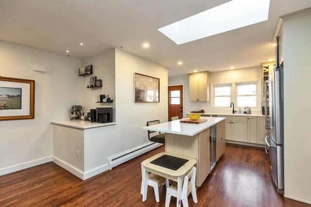 $1,200,000 | 49 Sagamore Avenue, Portsmouth, NH 03801