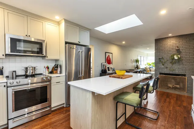 $1,200,000 | 49 Sagamore Avenue, Portsmouth, NH 03801