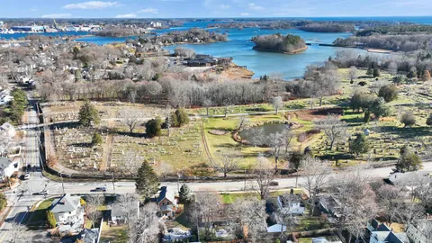 $1,200,000 | 49 Sagamore Avenue, Portsmouth, NH 03801