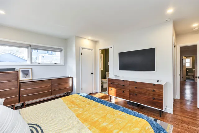 $1,200,000 | 49 Sagamore Avenue, Portsmouth, NH 03801