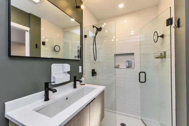 $1,200,000 | 49 Sagamore Avenue, Portsmouth, NH 03801