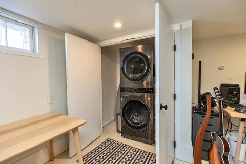 $1,200,000 | 49 Sagamore Avenue, Portsmouth, NH 03801