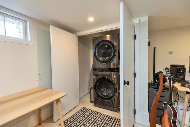 $1,200,000 | 49 Sagamore Avenue, Portsmouth, NH 03801