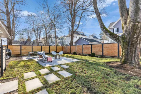 $1,200,000 | 49 Sagamore Avenue, Portsmouth, NH 03801