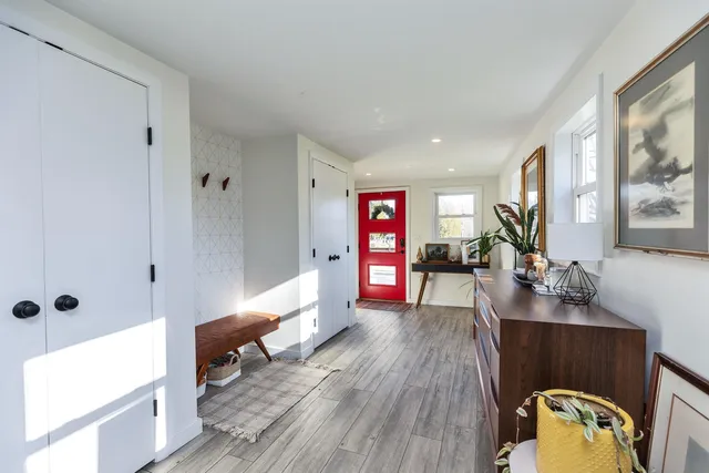 $1,200,000 | 49 Sagamore Avenue, Portsmouth, NH 03801