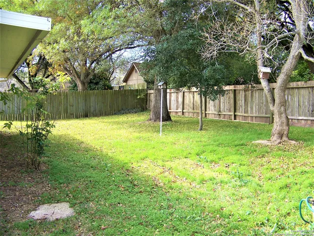 $1,595 | 8111 Hunters Forest Drive, San Antonio, TX 78239