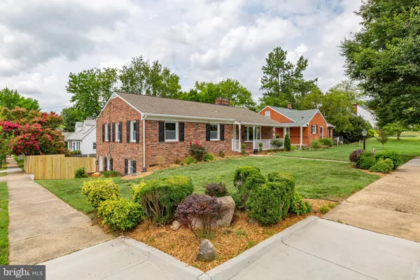 $699,500 | 1329 Brent Street, Fredericksburg, VA 22401
