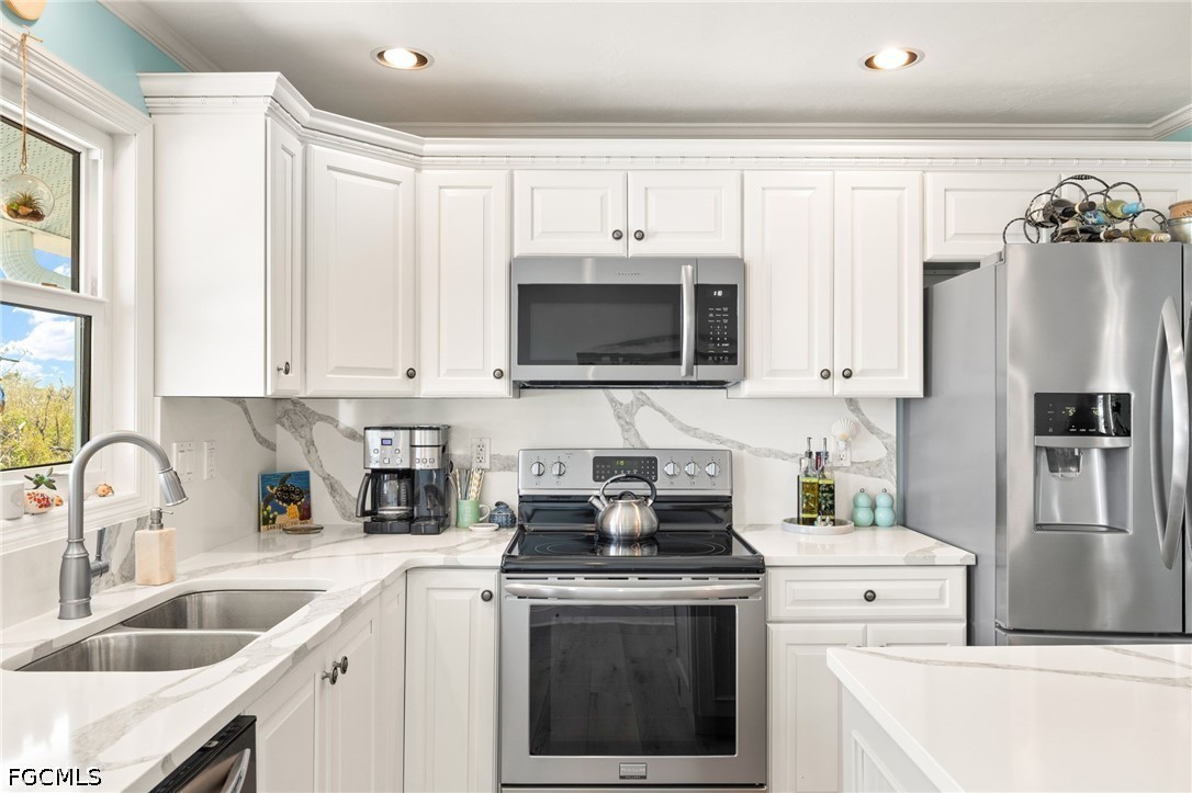 970 Sand Castle Road Sanibel, FL 33957 - Photo 15 of 39