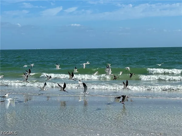 $869,000 | 970 Sand Castle Road, Sanibel, FL 33957