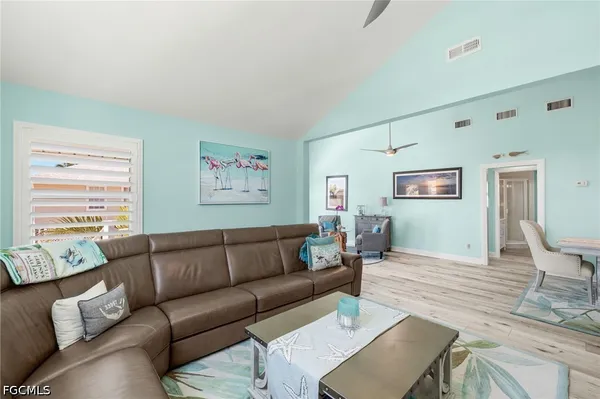 $869,000 | 970 Sand Castle Road, Sanibel, FL 33957