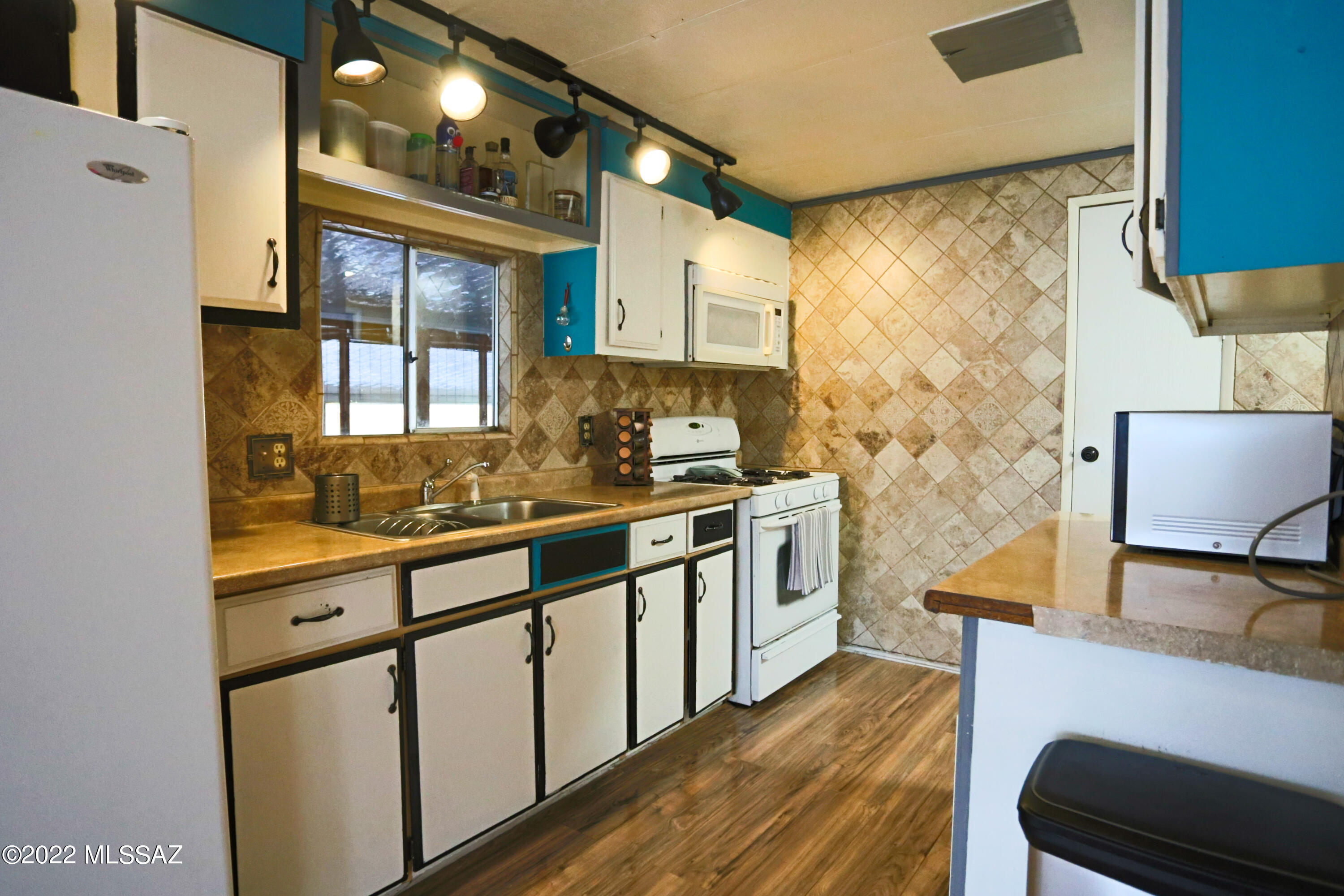 1135 West Prince Road, Unit 100 Tucson, AZ 85705 - Photo 3 of 18