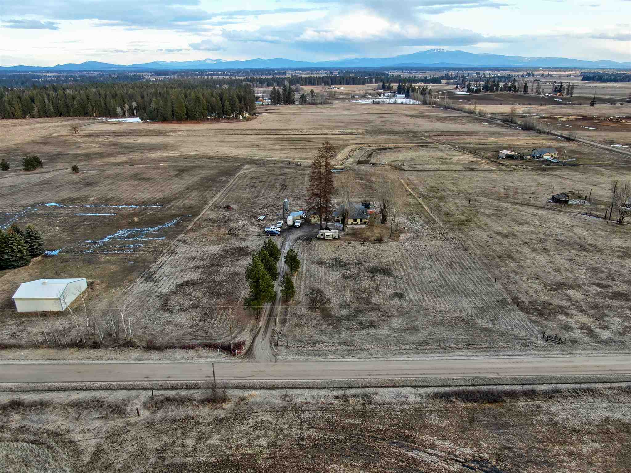 4646 Furzee Road Clayton, WA 99110 - Photo 5 of 45
