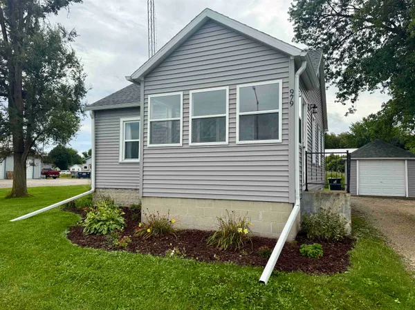 $189,900 | 979 West Main Street, Waupun, WI 53963