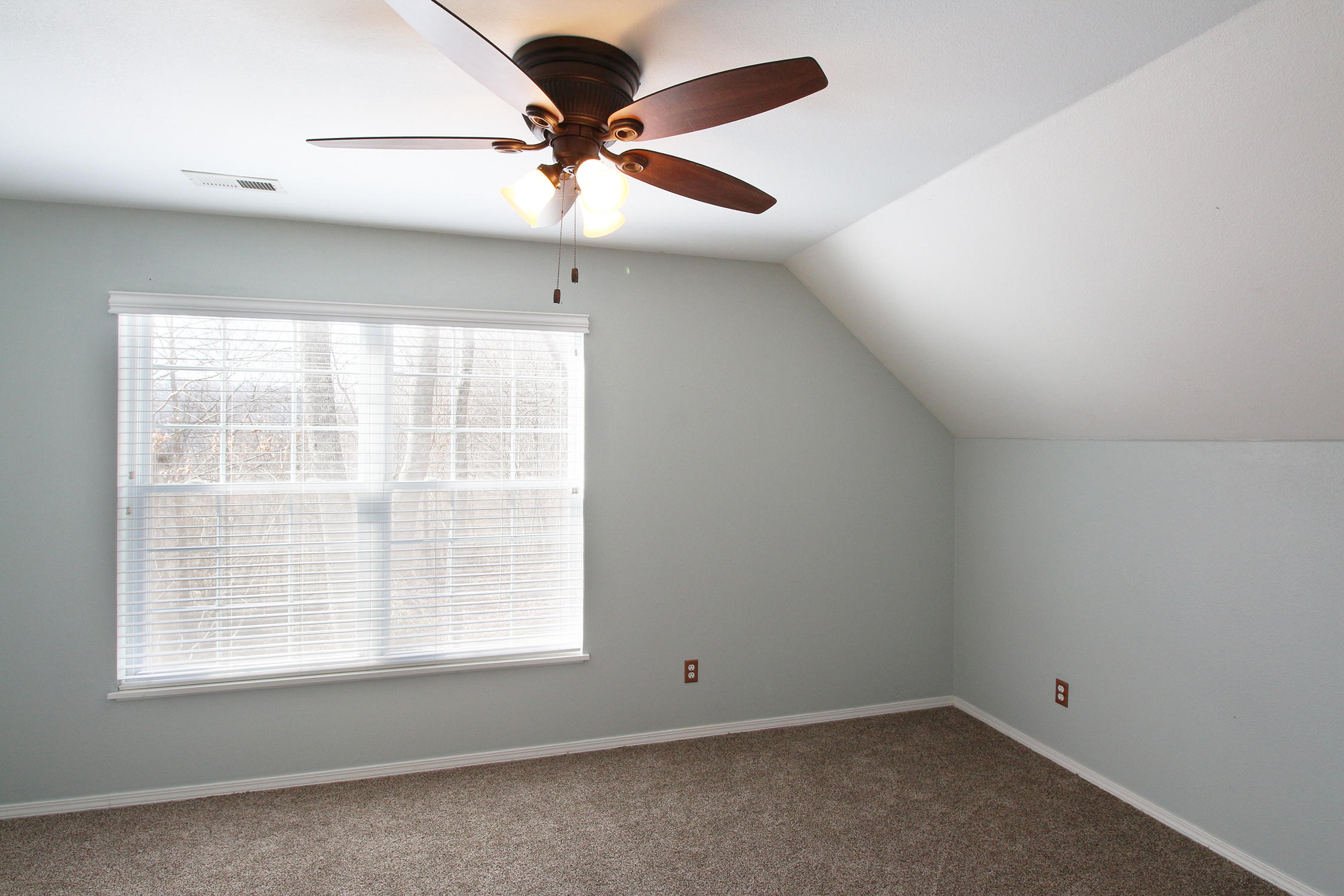 2953 Miller Road Powell, TN 37849 - Photo 34 of 40 IMG_1021