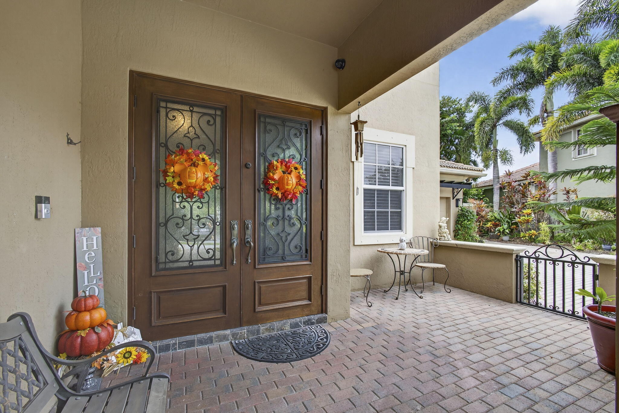 129 Via Bosque Jupiter, FL 33458 - Photo 13 of 92 a living room filled with furniture and a window