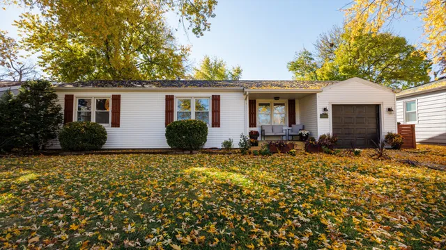 $219,900 | 1811 East Lincoln Street, Bloomington, IL 61701