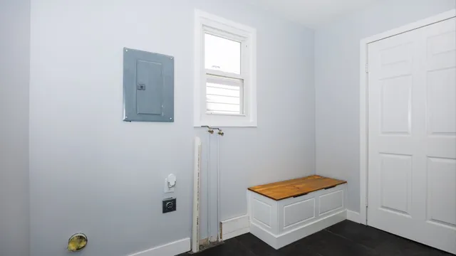 $219,900 | 1811 East Lincoln Street, Bloomington, IL 61701