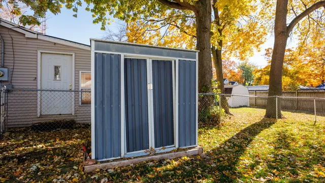 $219,900 | 1811 East Lincoln Street, Bloomington, IL 61701