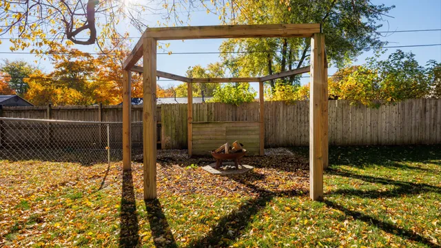 $219,900 | 1811 East Lincoln Street, Bloomington, IL 61701