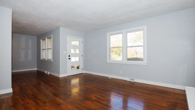 $219,900 | 1811 East Lincoln Street, Bloomington, IL 61701