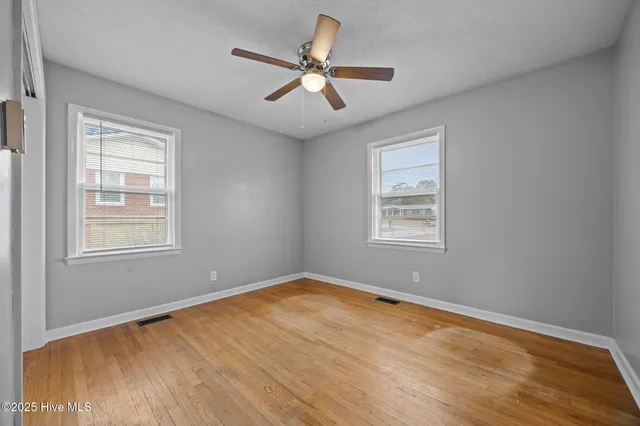 $189,900 | 820 East Donaldson Avenue, Raeford, NC 28376