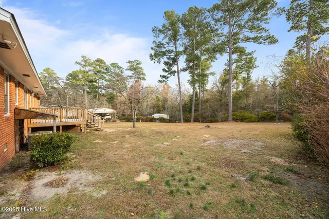 $189,900 | 820 East Donaldson Avenue, Raeford, NC 28376