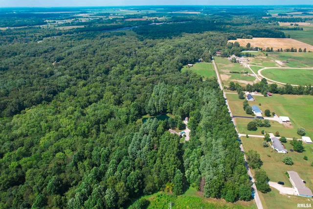 $210,000 | 4331 B County Road 1225 East, Salem, IL 62881