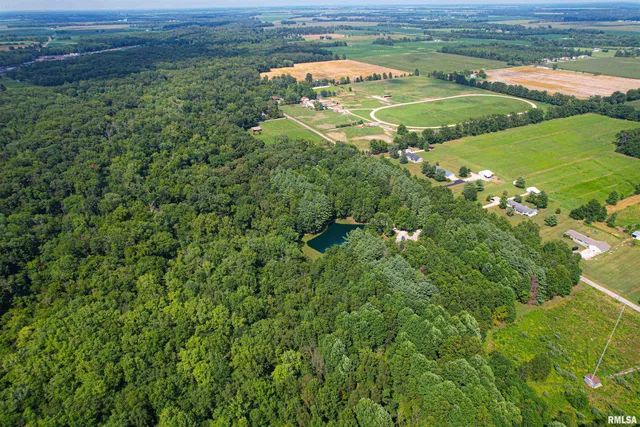 $210,000 | 4331 B County Road 1225 East, Salem, IL 62881