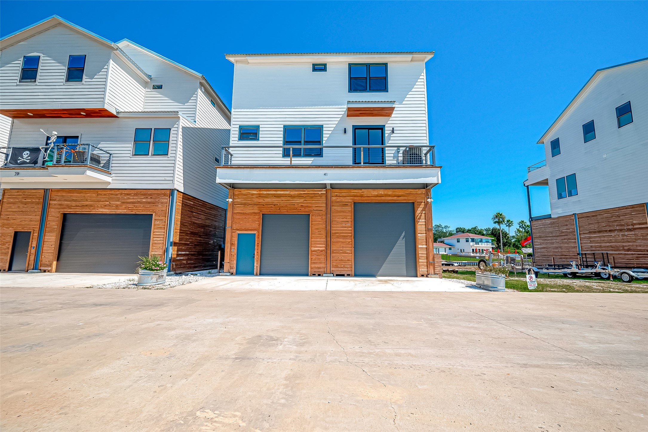 32 Commander Runco Lane Seabrook, TX 77586 - Photo 4 of 35