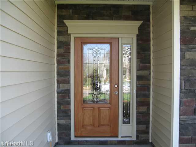 3528 Lamplight Way High Point, NC 27265 - Photo 2 of 16 Exterior Front.