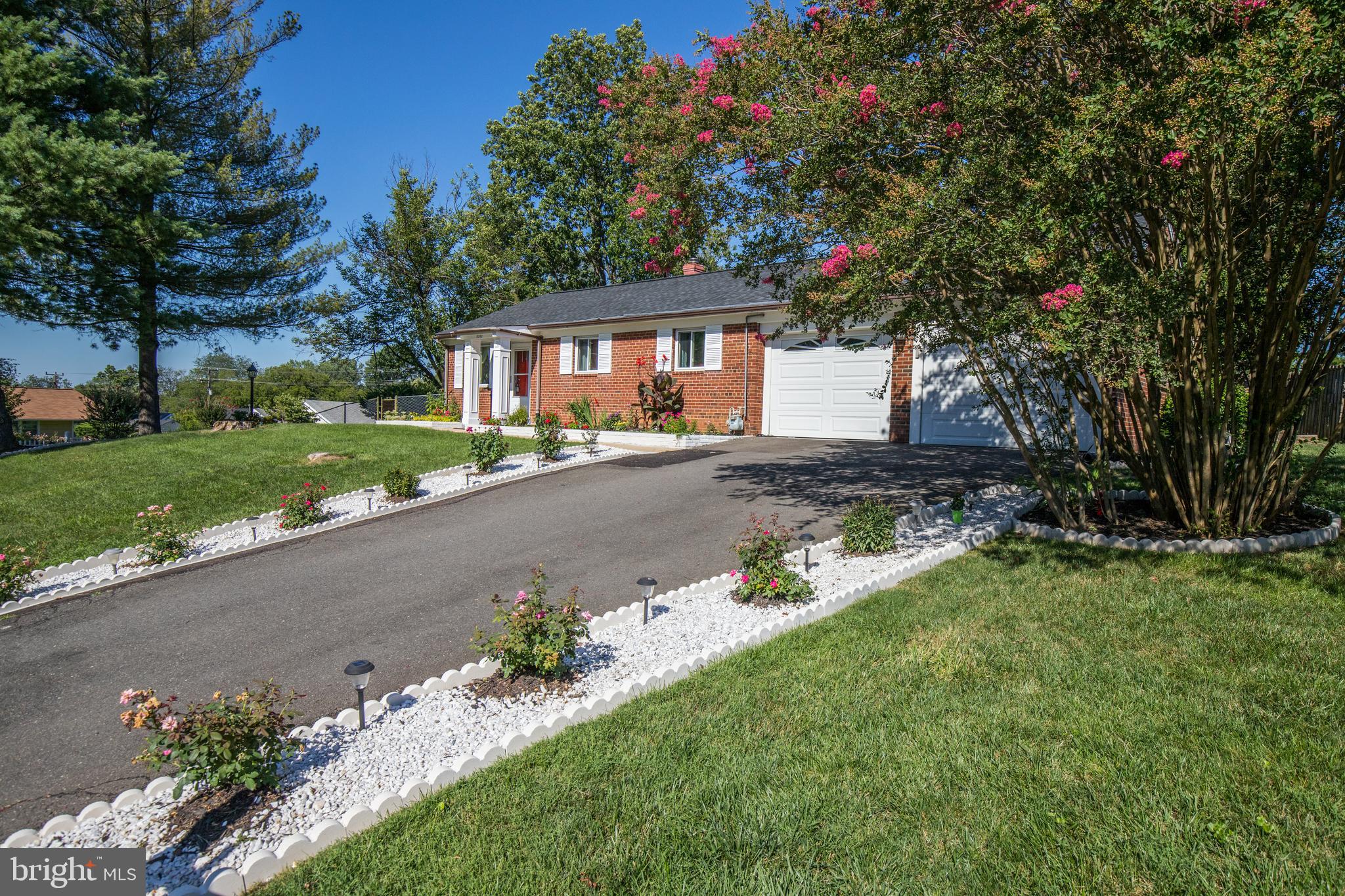 3201 Rollin Road Falls Church, VA 22042 - Photo 2 of 40 Gallery Image 2