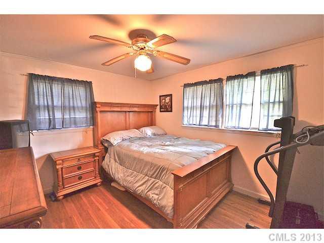 427 Scaleybark Road Charlotte, NC 28209 - Photo 5 of 14