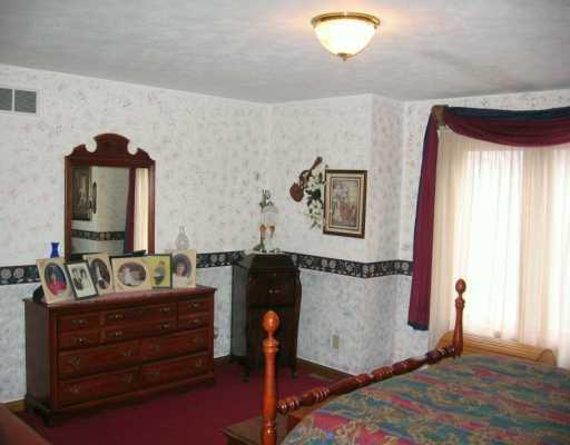 5870 Short Road Houston, OH 45333 - Photo 6 of 8