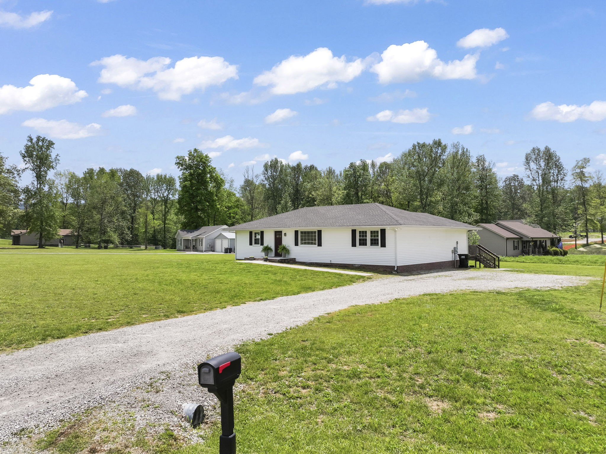 307 Spring Meadows Lane Morrison, TN 37357 - Photo 8 of 29