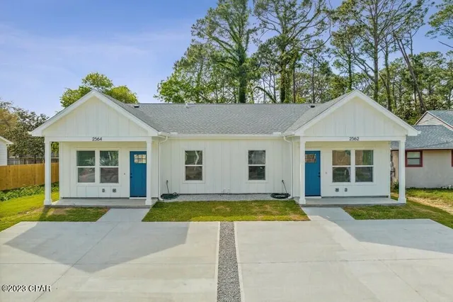 $2,150 | 2562 Oak Street, Panama City, FL 32408