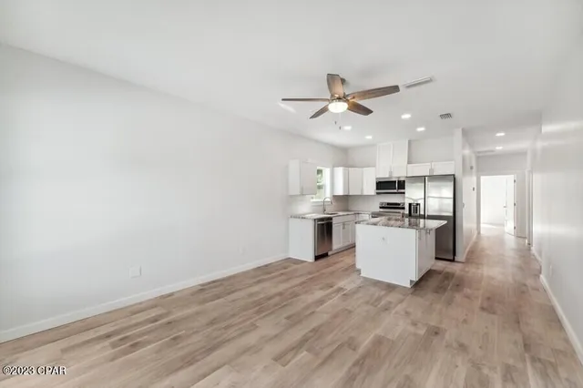 $2,150 | 2562 Oak Street, Panama City, FL 32408