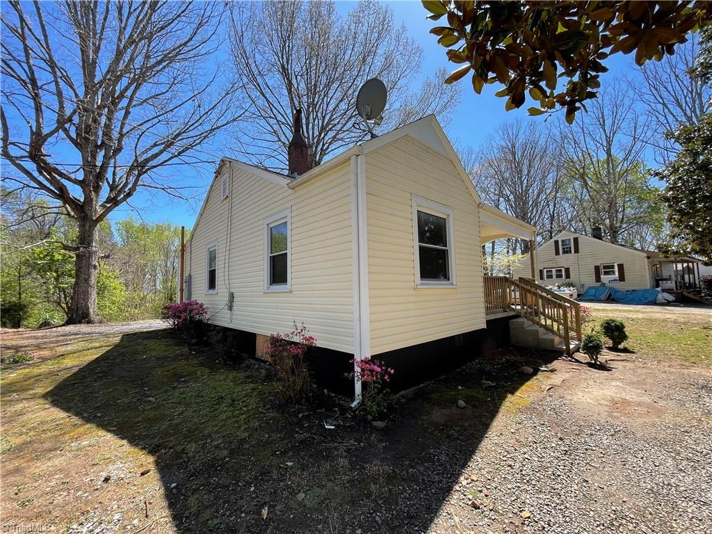 117 Brooks Road Reidsville, NC 27320 - Photo 3 of 10 Gallery Image 3